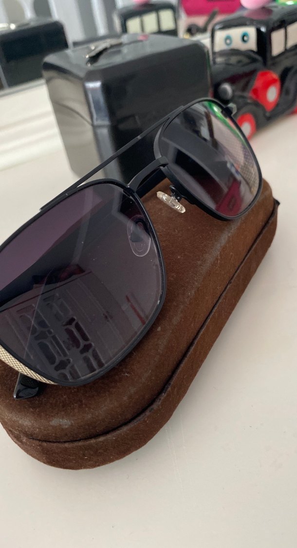 Kahverengi Tokalı Klasik Kadın Güneş Gözlüğü - Görsel 2