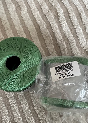 2 adet Gazzal Princess Parlak Yeşil İplik - Görsel 2
