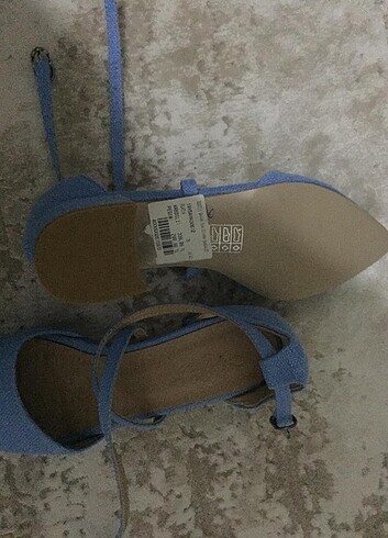 Mavi sandalet 