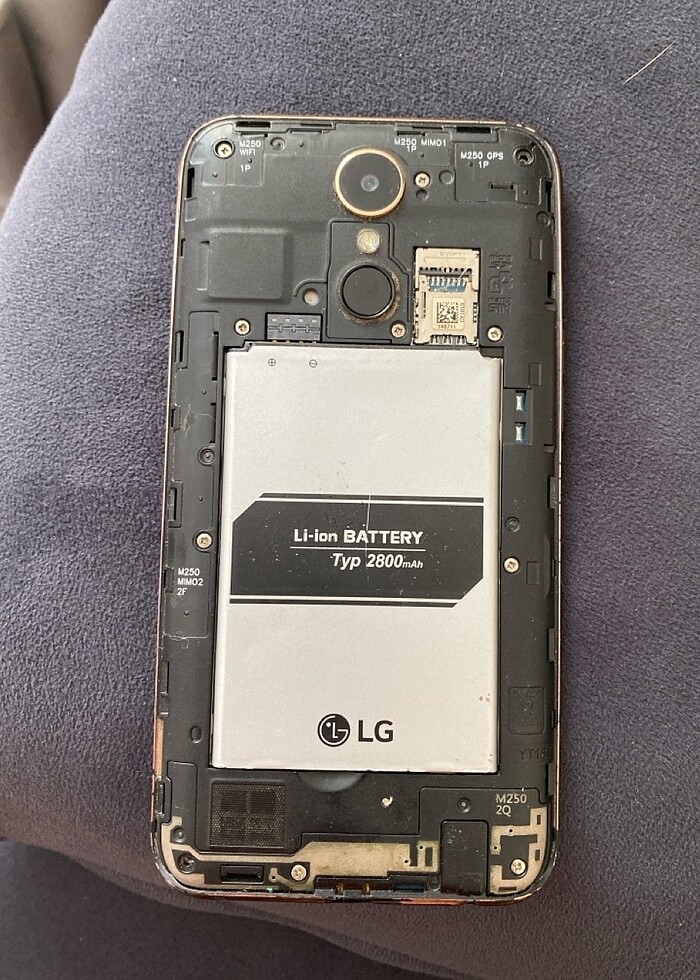 LG telefon - Görsel 3