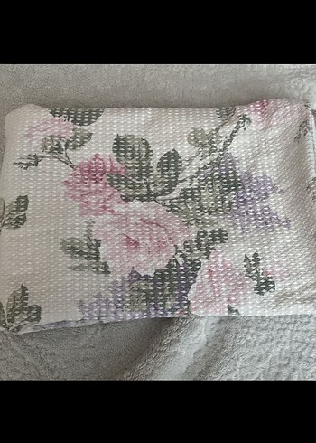 Pastel Beyaz Yatak Örtüsü - Görsel 2