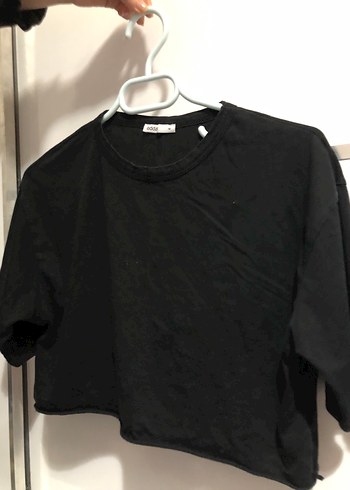 Siyah Kısa Kollu Crop Top - Görsel 2