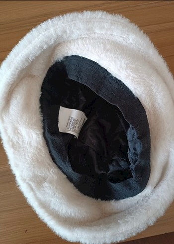 Beyaz Kürklü Kadın Şapka - Görsel 2