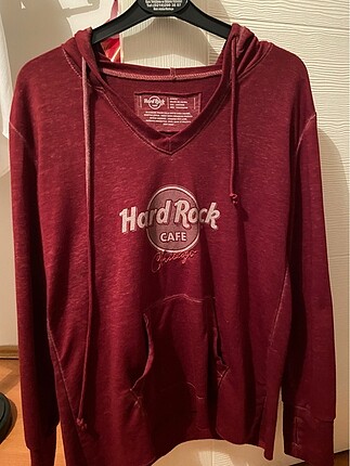 Hard rock cafe