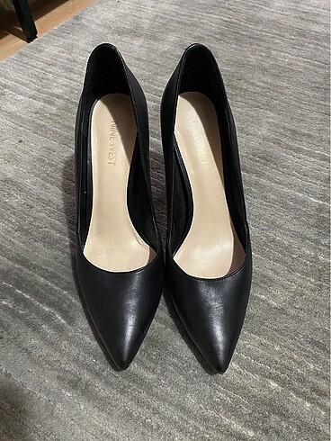38 Beden Nine west stiletto