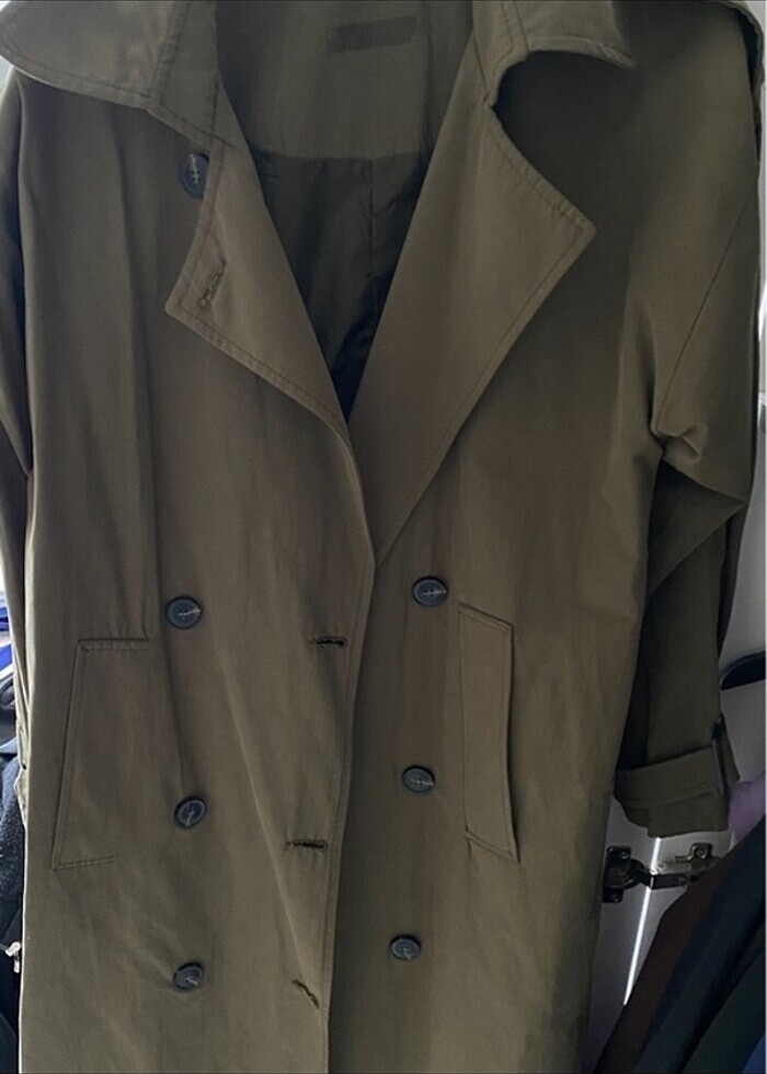 Trençkot ve çanta - Görsel 2