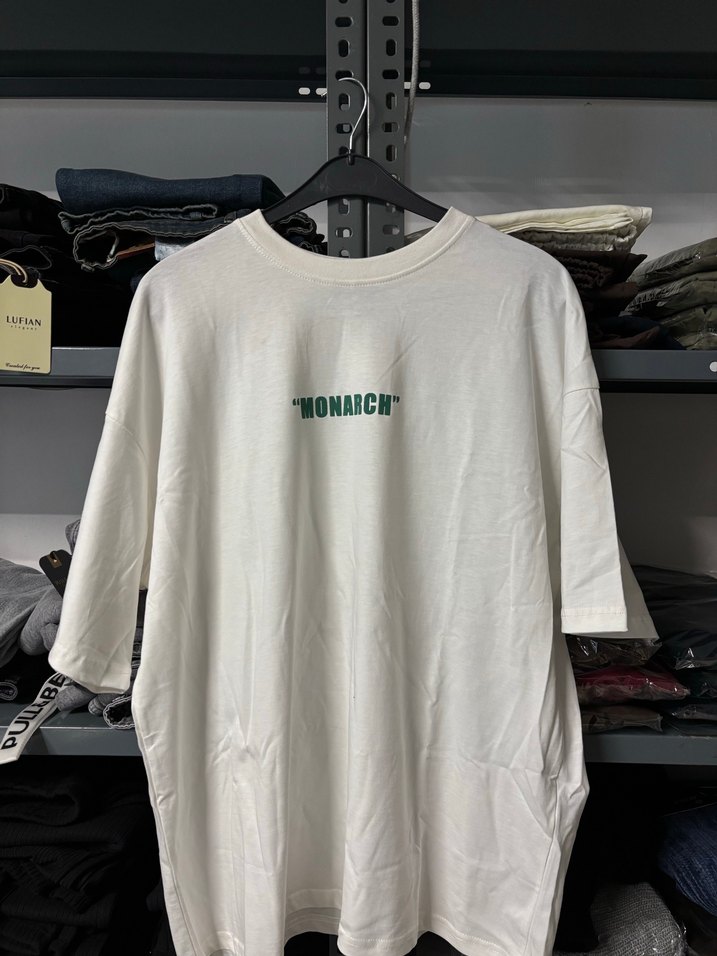 Siyah Baskılı Oversize Keten Tişört - Görsel 3