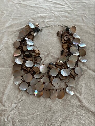 Accessorize. Sedef Layer Kolye