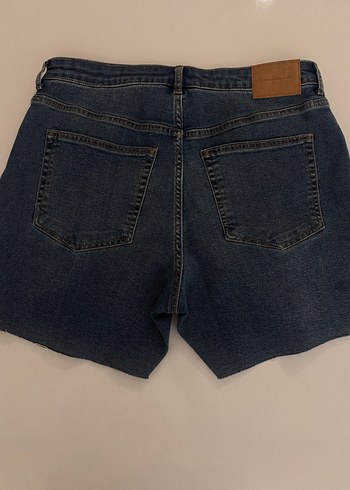 HM Salaş Kesim Koyu Mavi Mini Denim Şort - Görsel 3