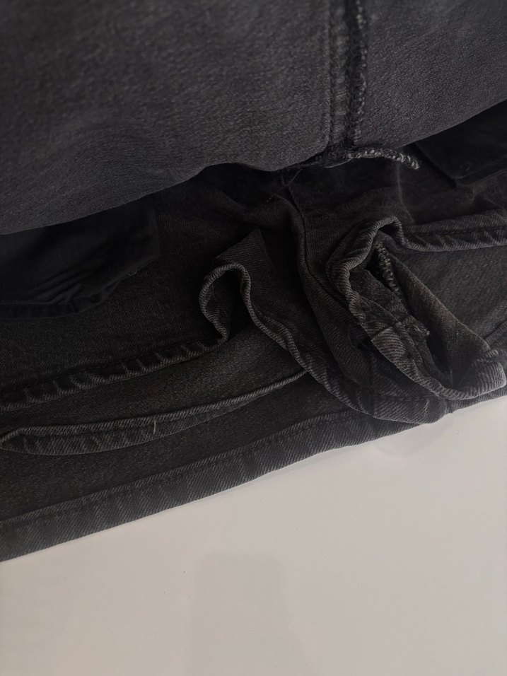 STRADİVARİUS SİYAH ŞORTLU ETEK - Görsel 3