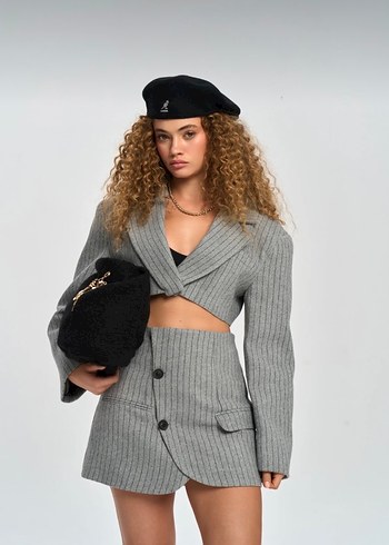 Gri Çizgili Blazer ve Etek Takım MAİ COLLECTİON - Görsel 3