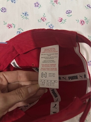 Beden kırmızı Renk Kırmızı şapka