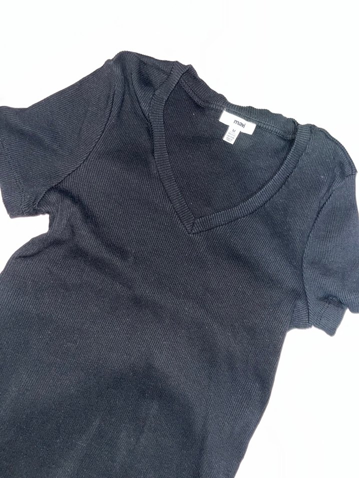 MAVİ V Yaka Siyah Kısa Kollu - Görsel 2