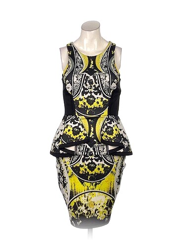 River Island Kısa Elbise %70 İndirimli.