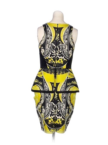s Beden River Island Kısa Elbise %70 İndirimli.