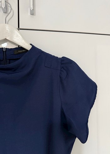 Düğmeli V Yaka Midi Örme Elbise - Görsel 3