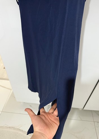 Düğmeli V Yaka Midi Örme Elbise - Görsel 2