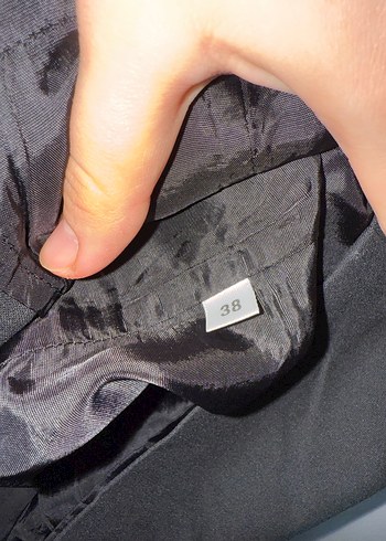 Siyah V Yakalı Kolsuz Midi Elbise - Görsel 4