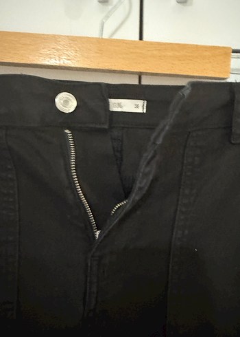 Kadın Siyah Kemerli Denim Pantolon - Görsel 4