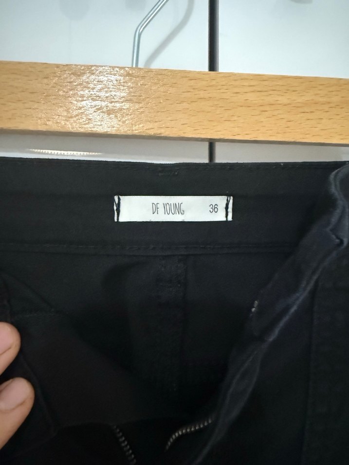 Kadın Siyah Kemerli Denim Pantolon - Görsel 5