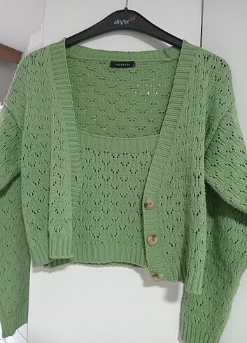 Trendyol & Milla Takım hırka crop/bluz