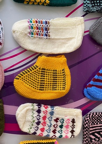 El Örgüsü Renkli Patik - Görsel 10