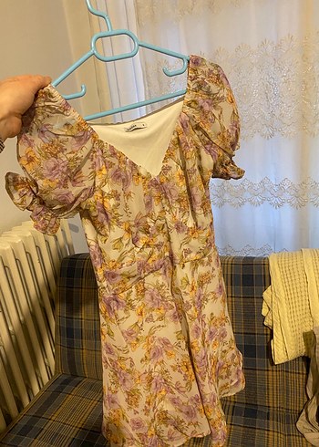 Çiçekli Elbise - Görsel 3