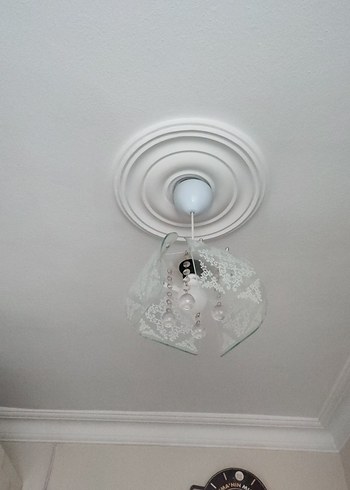 Beyaz Minimalist Şeffaf Avize