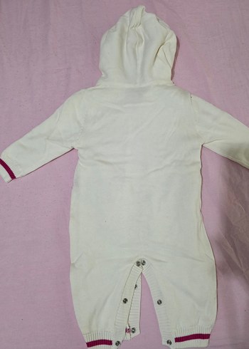 Nakışlı Beyaz Örgü Kız Bebek Tulumu - Görsel 3