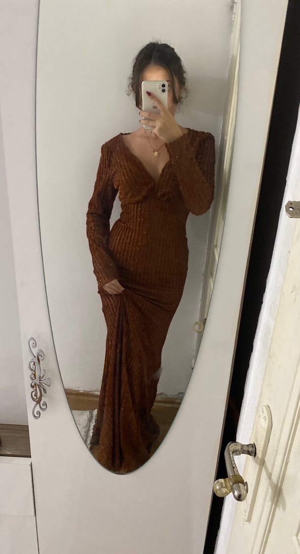 Uzun Kahverengi V Yakalı Triko Elbise - Görsel 3