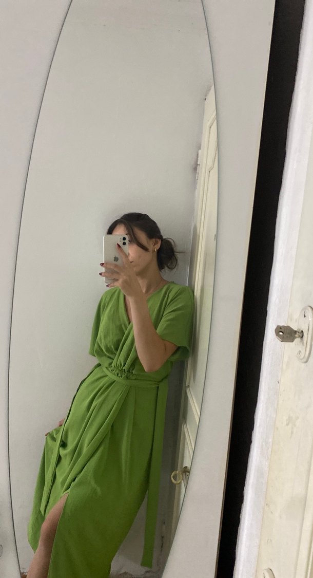 Yeşil Midi Drapeli V-Yaka Elbise - Görsel 3