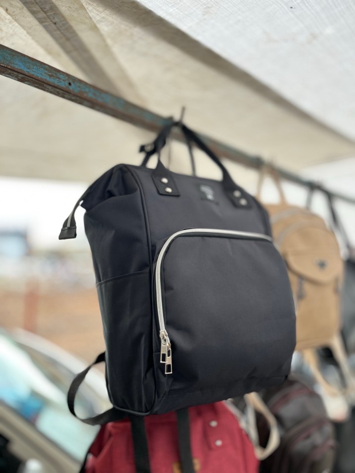 Siyah Baskılı Bebek Çantası - Görsel 3