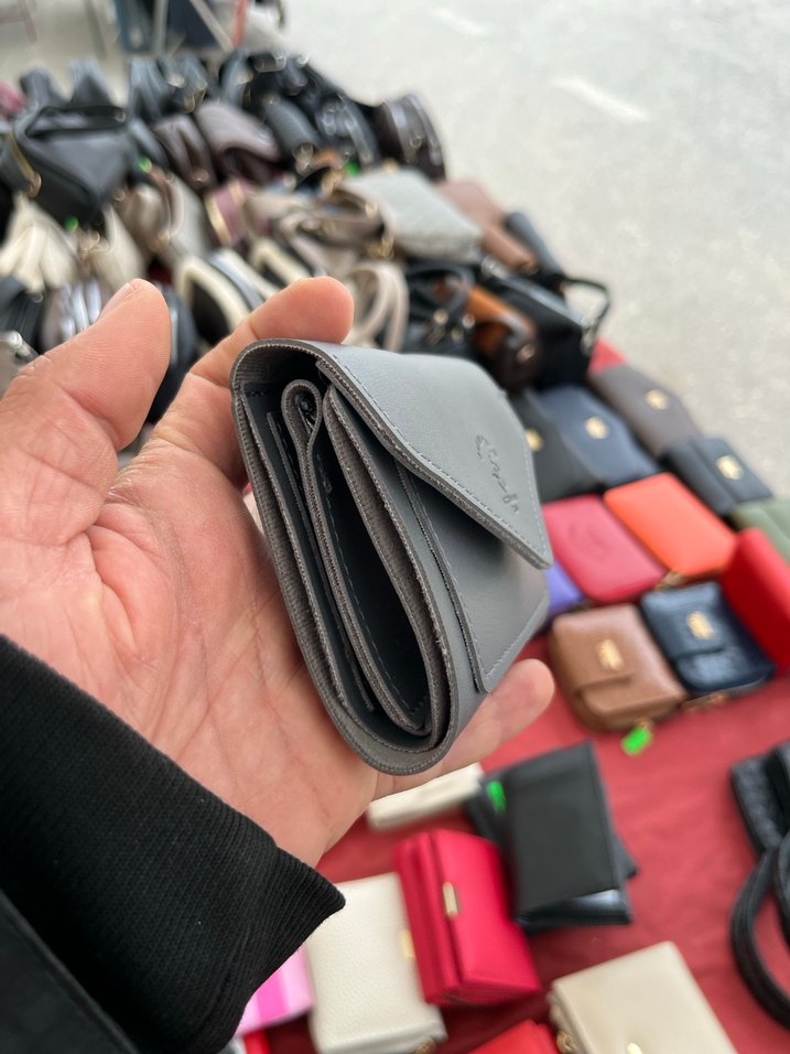 Gri Deri Kadın Cüzdanı Velcro Kapaklı - Görsel 4