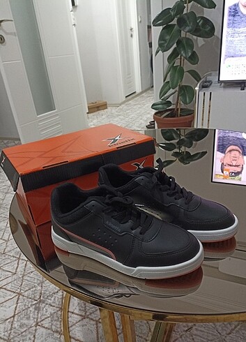 38 Beden Kinetix kadın spor ayakkabı 