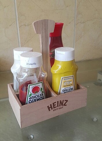  Beden Renk Yemek masası standı