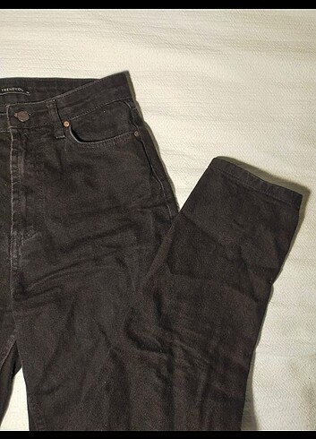  siyah mom jean