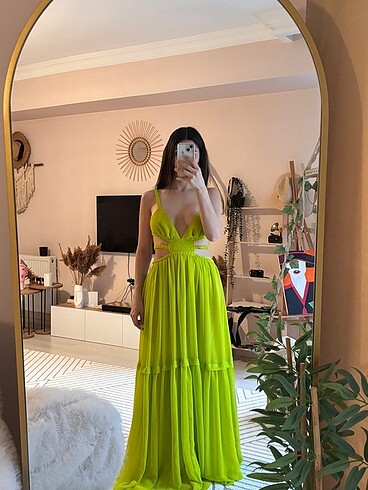 Şifon neon yeşil elbise