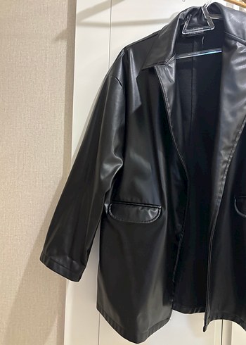 Düğmeli Siyah Deri Kadın Ceket - Görsel 2