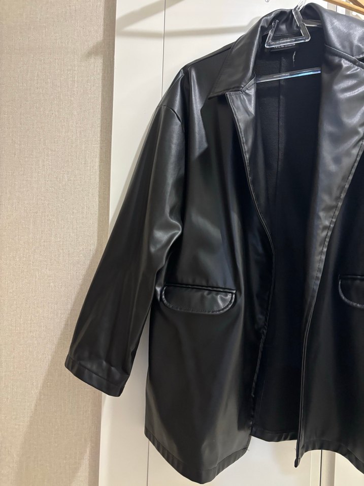 Düğmeli Siyah Deri Kadın Ceket - Görsel 2