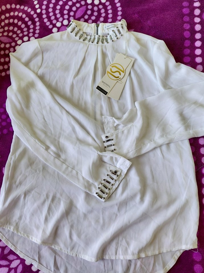 Düğmeli Beyaz Uzun Kollu Kadın Gömlek - Görsel 2