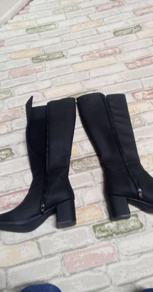 Kadın Siyah Topuklu Dizüstü Bot - Görsel 3