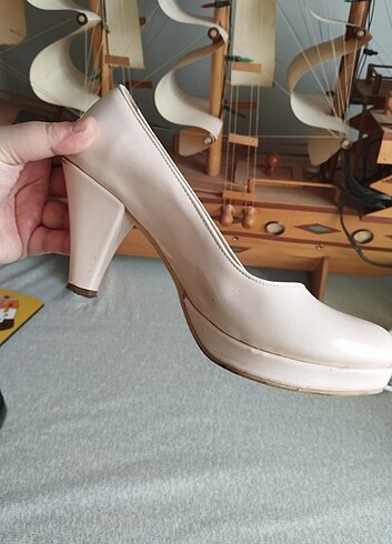 Topuklu ayakkabı - Görsel 2