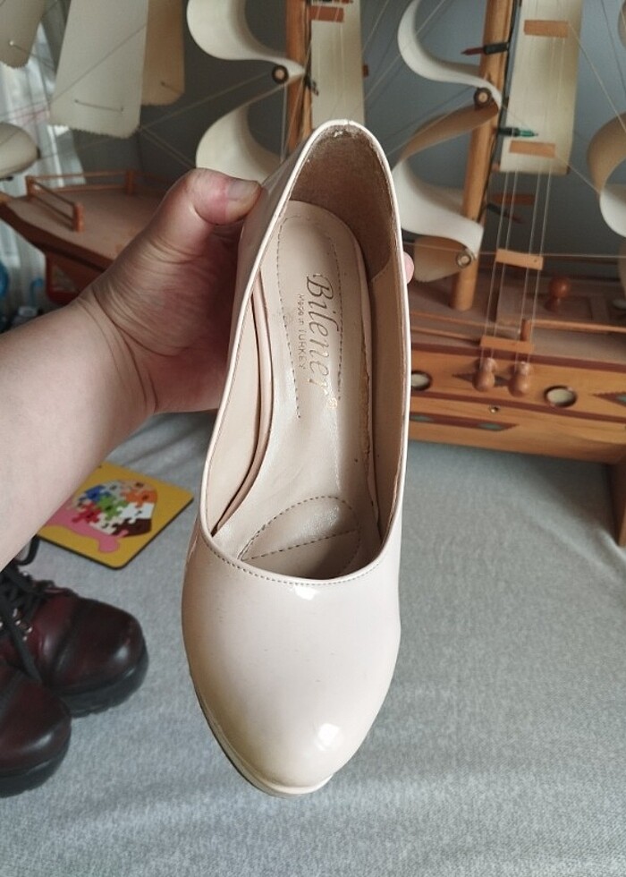 Topuklu ayakkabı - Görsel 4