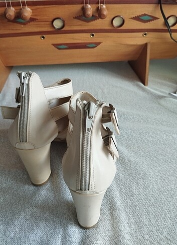 Topuklu ayakkabı - Görsel 4