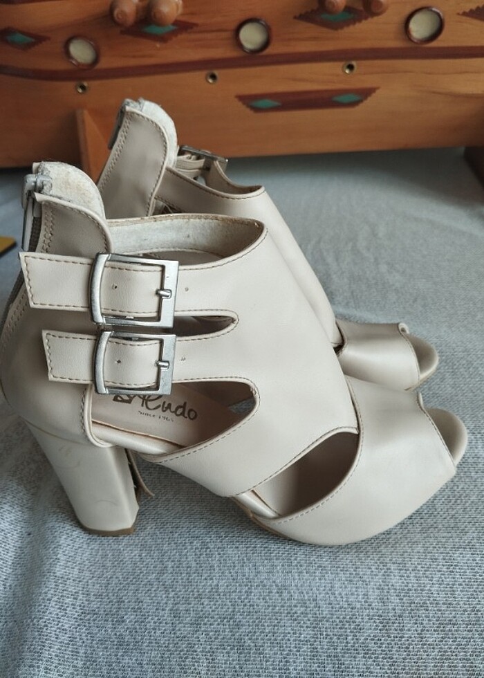 Topuklu ayakkabı - Görsel 3