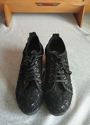 Parlak ayakkabı - Görsel 3