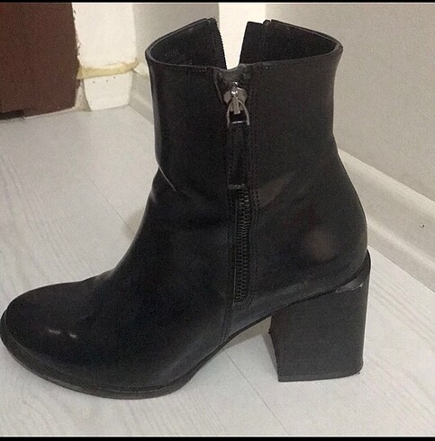 37 Beden siyah Renk Nine west bot