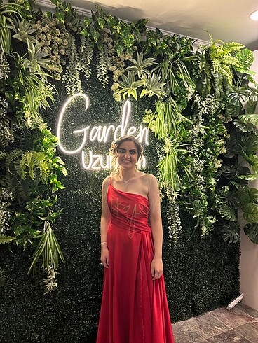 Kırmızı abiye elbise - Görsel 5