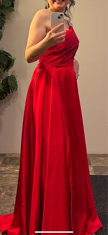 Kırmızı abiye elbise - Görsel 6