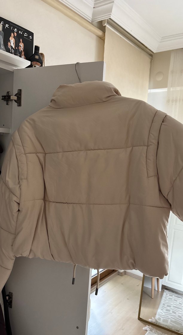 Bej Düğmeli Kadın Kışlık Mont - Görsel 4